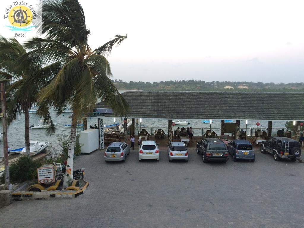 Tudor Water Sports Hotel Mombasa Bagian luar foto