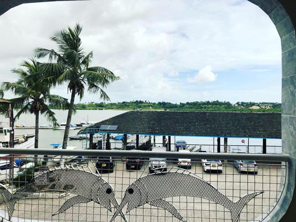 Tudor Water Sports Hotel Mombasa Bagian luar foto